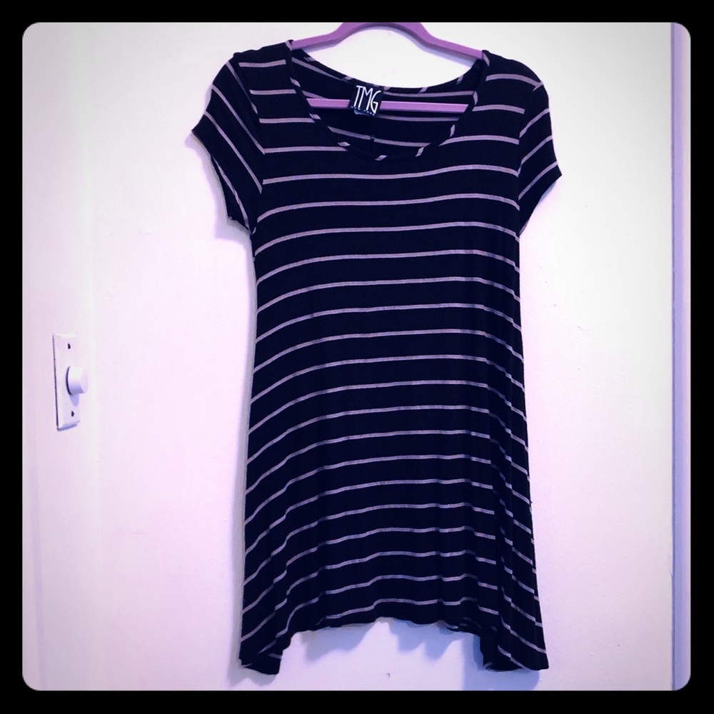 NWOT | TMG Hi-Lo Striped Long Shirt/Dres| Large